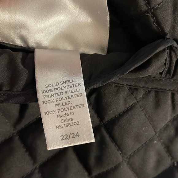 Avenue brand Women’s reversible vest jacket - Picture 3 of 3